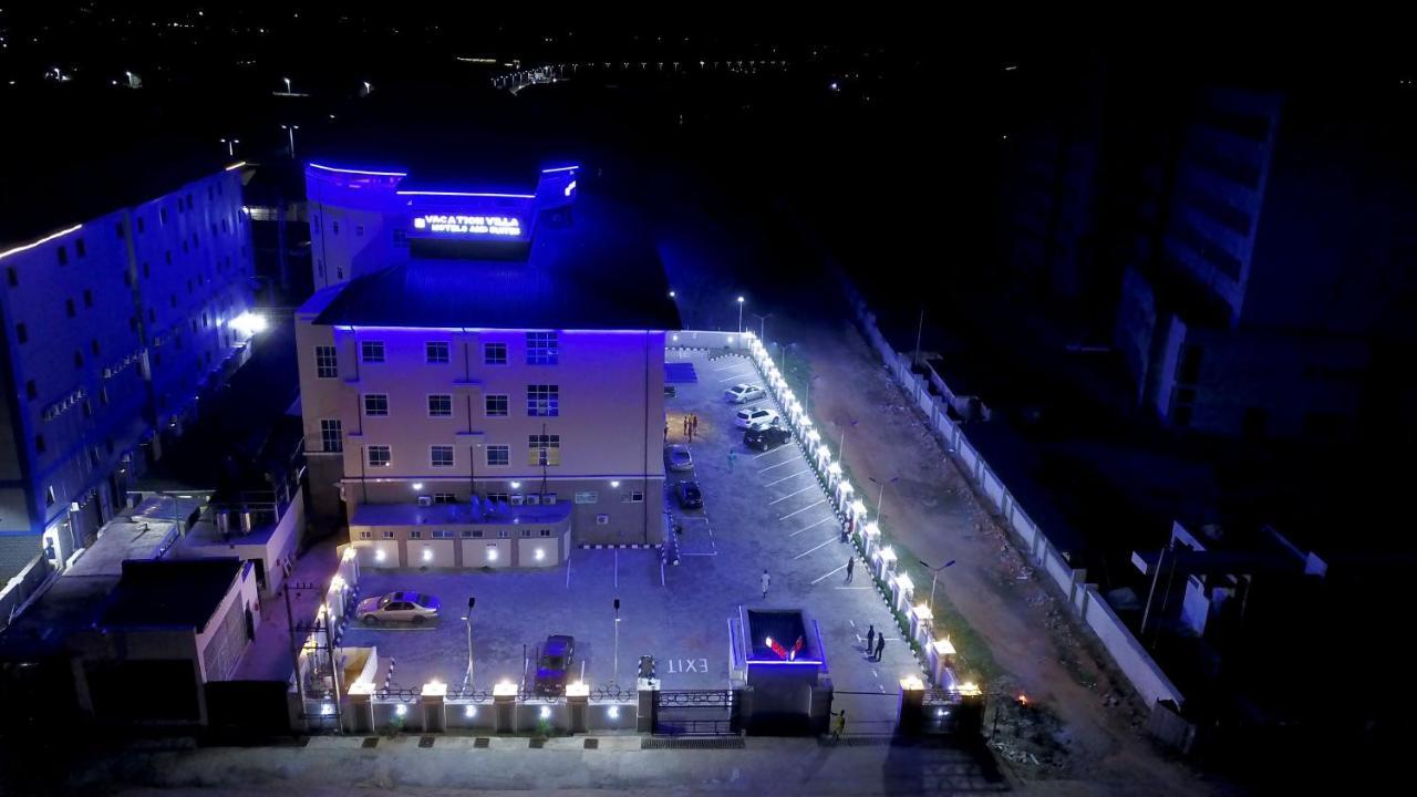 Vacation Villa Hotels And Suites Asaba Bagian luar foto