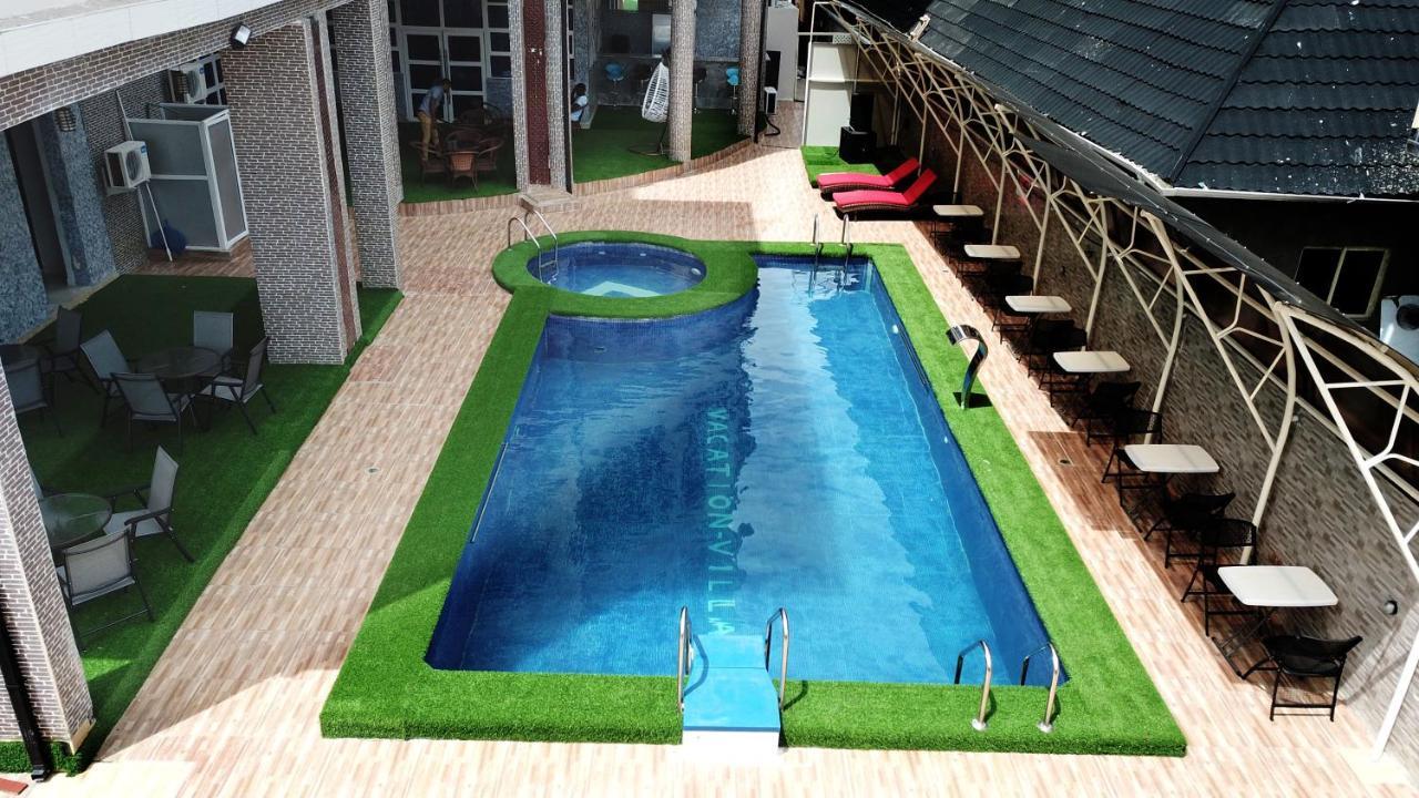 Vacation Villa Hotels And Suites Asaba Bagian luar foto