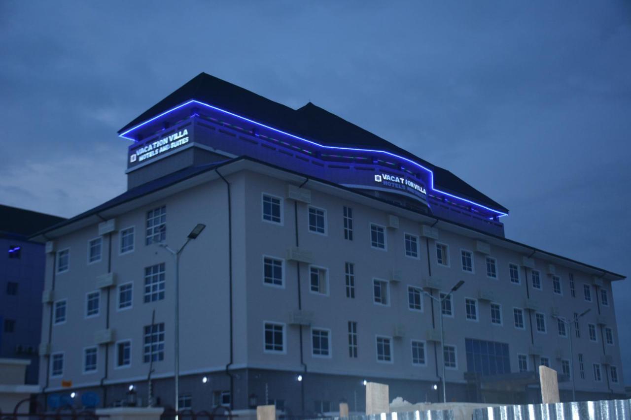 Vacation Villa Hotels And Suites Asaba Bagian luar foto